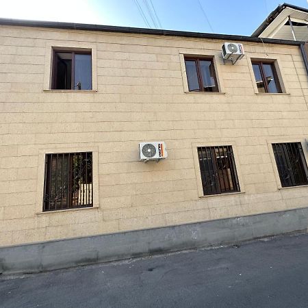 Favorit Hotel-Hostel Jerevan Eksteriør bilde