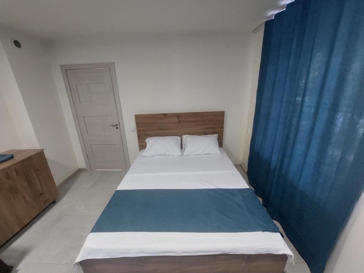 Favorit Hotel-Hostel Jerevan Eksteriør bilde